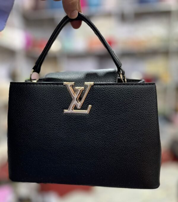 LOUIS VUITTON - Shoulder Bag